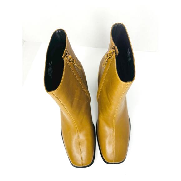 Tory Burch Tan Almond Leather Block Heel Ankle Boots Size 10 M Designer Booties - Picture 11 of 13